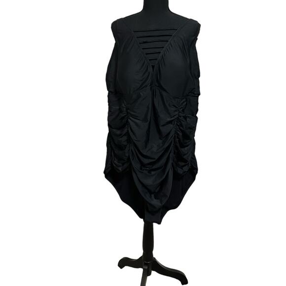 Torrid Black One-Piece Swimsuit Size 4 (26/4X) - Picture 2 of 5